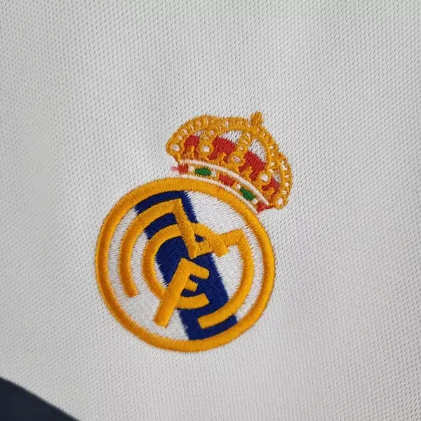 Real Madrid 2000/01 - Local - Aficionado - Retro - Manga Larga - Imagen 3