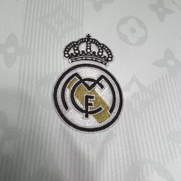 Real Madrid 2024/25 - Especial LV - Aficionado - Hombre - Imagen 3