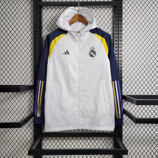 Real Madrid 2023/24 - Rompevientos