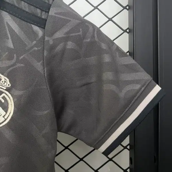 Real Madrid 2024/25 - Alternativa - Infantil - Imagen 2