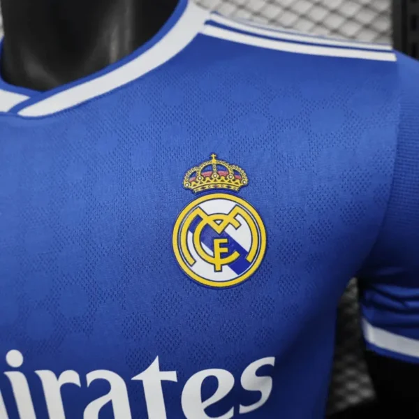 Real Madrid 2025/26 - Alternativa - Jugador - Imagen 3