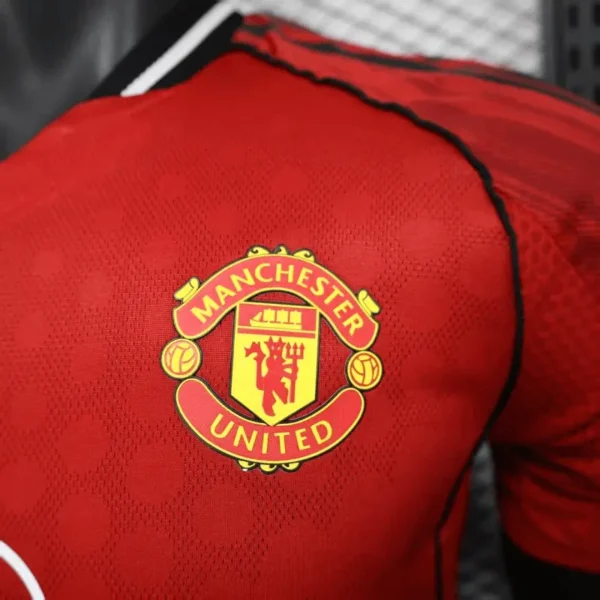 Manchester United 2025/26 - Local - Jugador - Imagen 2