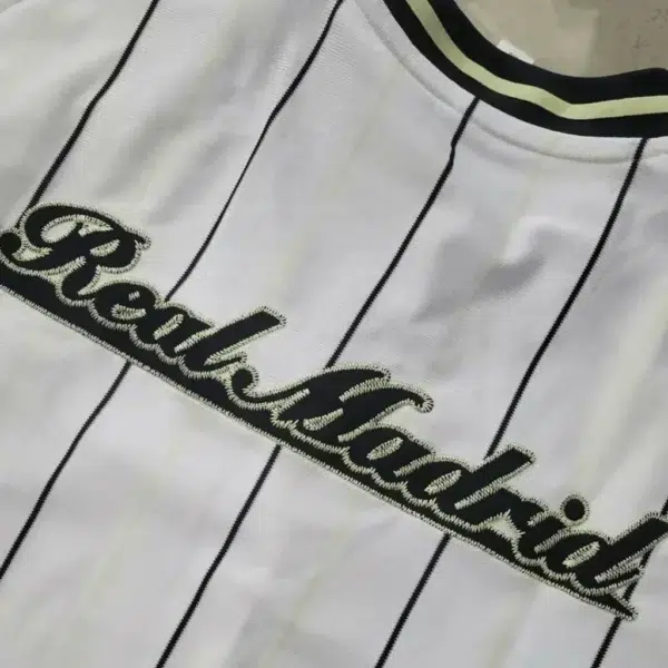 Real Madrid 2025/26 - US Pack Shirt - Aficionado - Hombre - Imagen 3