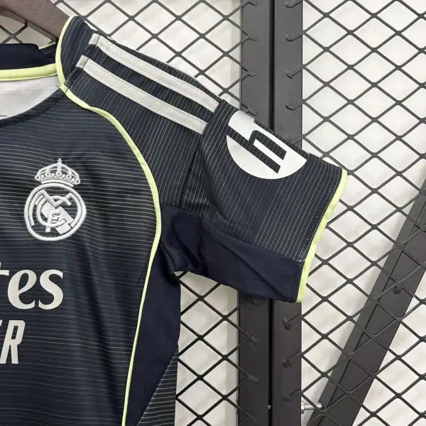 Real Madrid 2025/26 - Visita - Infantil - Imagen 3