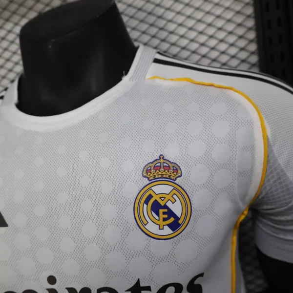Real Madrid 2025/26 - Local - Jugador - Imagen 2