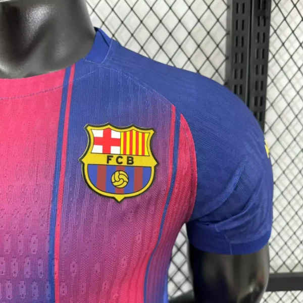 Barcelona 2025/26 - Local ''NO SPONSOR'' - Jugador - Imagen 3