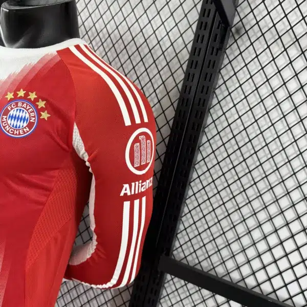 Bayern Munchen 2025/26 - Local - Jugador - Manga Larga - Imagen 4