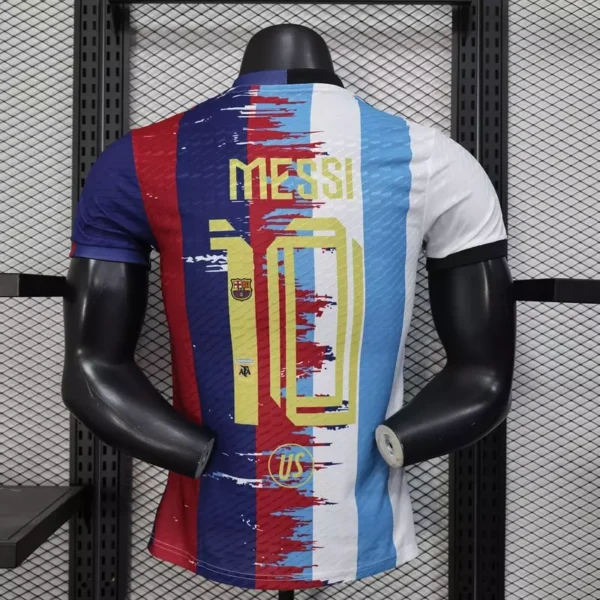 Lionel Messi – Camiseta Conmemorativa »Mitad Barcelona, Mitad Argentina» – Jugador