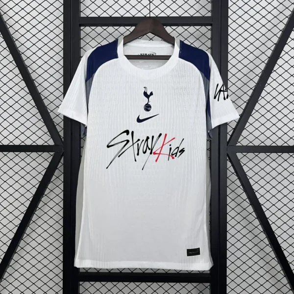 Spurs 2025/26 - Local ''Stray Kids'' - Aficionado - Hombre