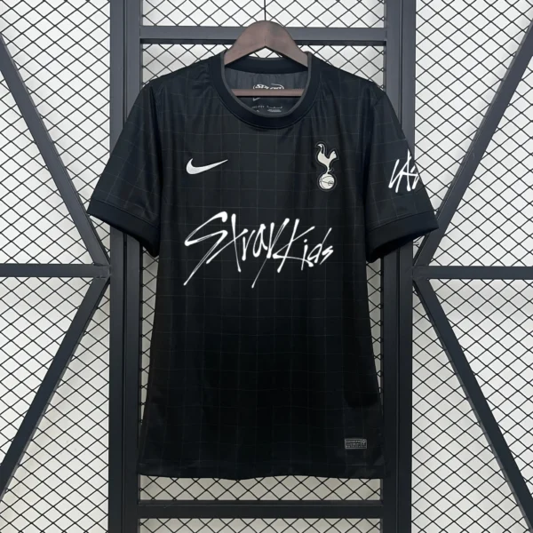 Spurs 2025/26 - Visita ''Stray Kids'' - Aficionado - Hombre