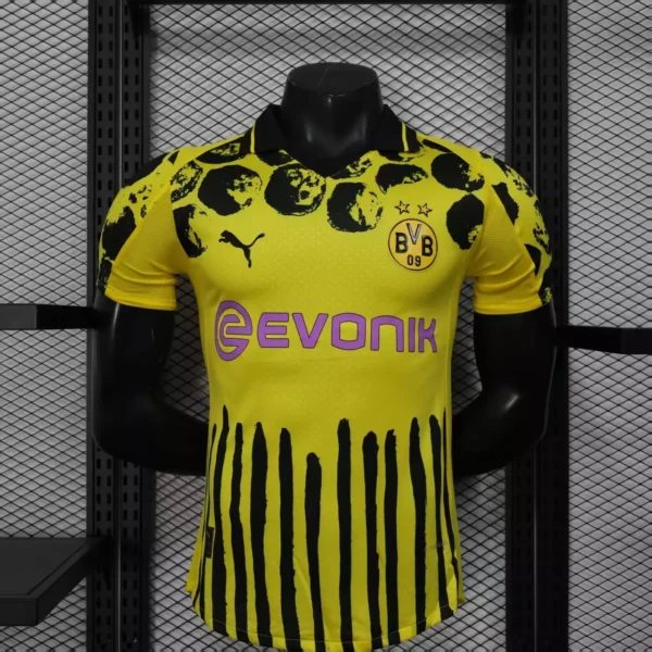 Borussia Dortmund 2025/26 - Local - Jugador